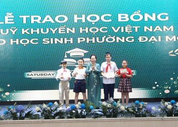 Phường Đại Mỗ lan tỏa phong trào khuyến học với hơn 130 suất học bổng tiếp sức năm học mới