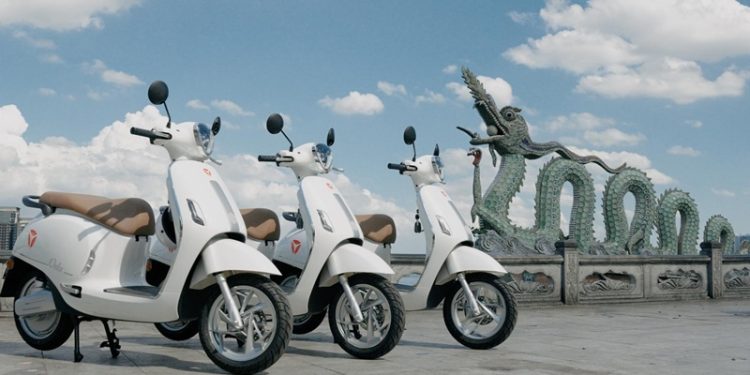 Cùng sinh viên gieo xanh mọi hành trình, YADEA khẳng định vai trò tiên phong