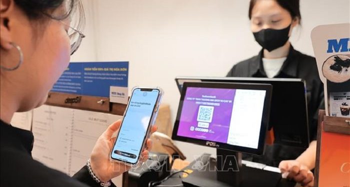 Ngân hàng dựng ‘lá chắn’ bảo mật từ chính người dùng