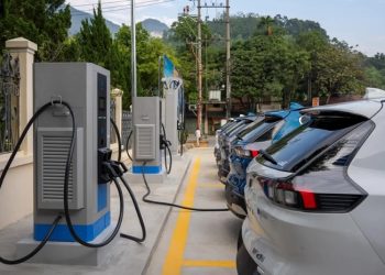 Tăng tốc phủ sóng trạm sạc điện cao tốc Bắc – Nam phục vụ xe điện