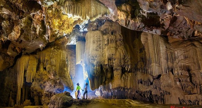 Quảng Trị: Kỳ quan Hang Thắng – “viên kim cương” du lịch mạo hiểm